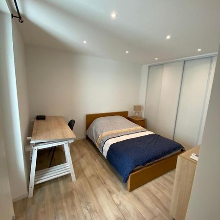 Ferienwohnung Le Coeur Du Port De Golfe Juan - Parking - Clim - Wifi Vallauris Exterior foto