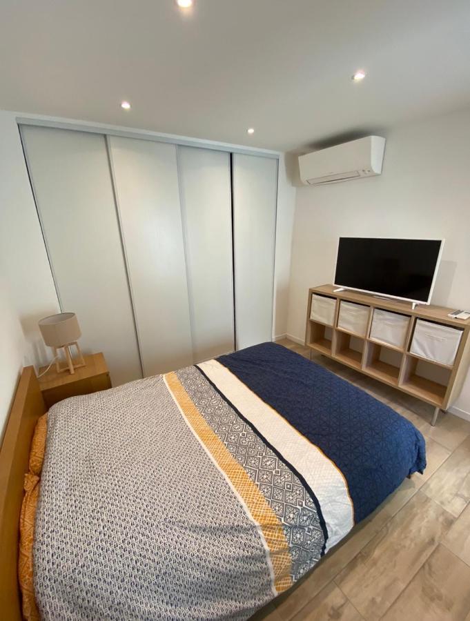Ferienwohnung Le Coeur Du Port De Golfe Juan - Parking - Clim - Wifi Vallauris Exterior foto